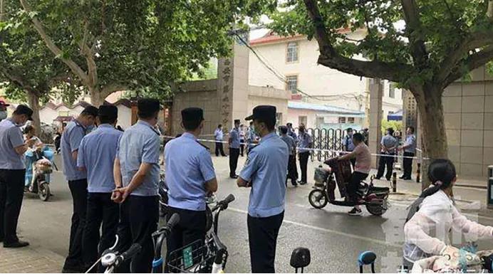 西安一學校內發生車禍 杰田升降柱為平安校園筑牢第一道安全防線